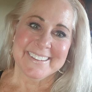 Meet your Posher, Celia